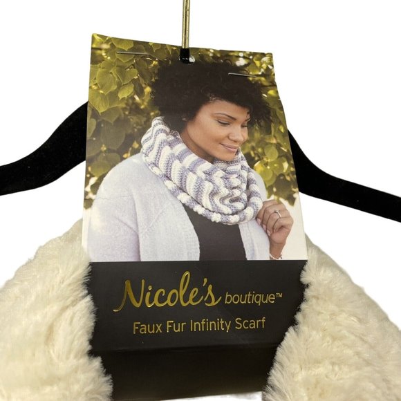 Nicole's‎ Boutique Faux Fur Infinity Scarf color beige Double Wrap High Neck - Picture 1 of 5